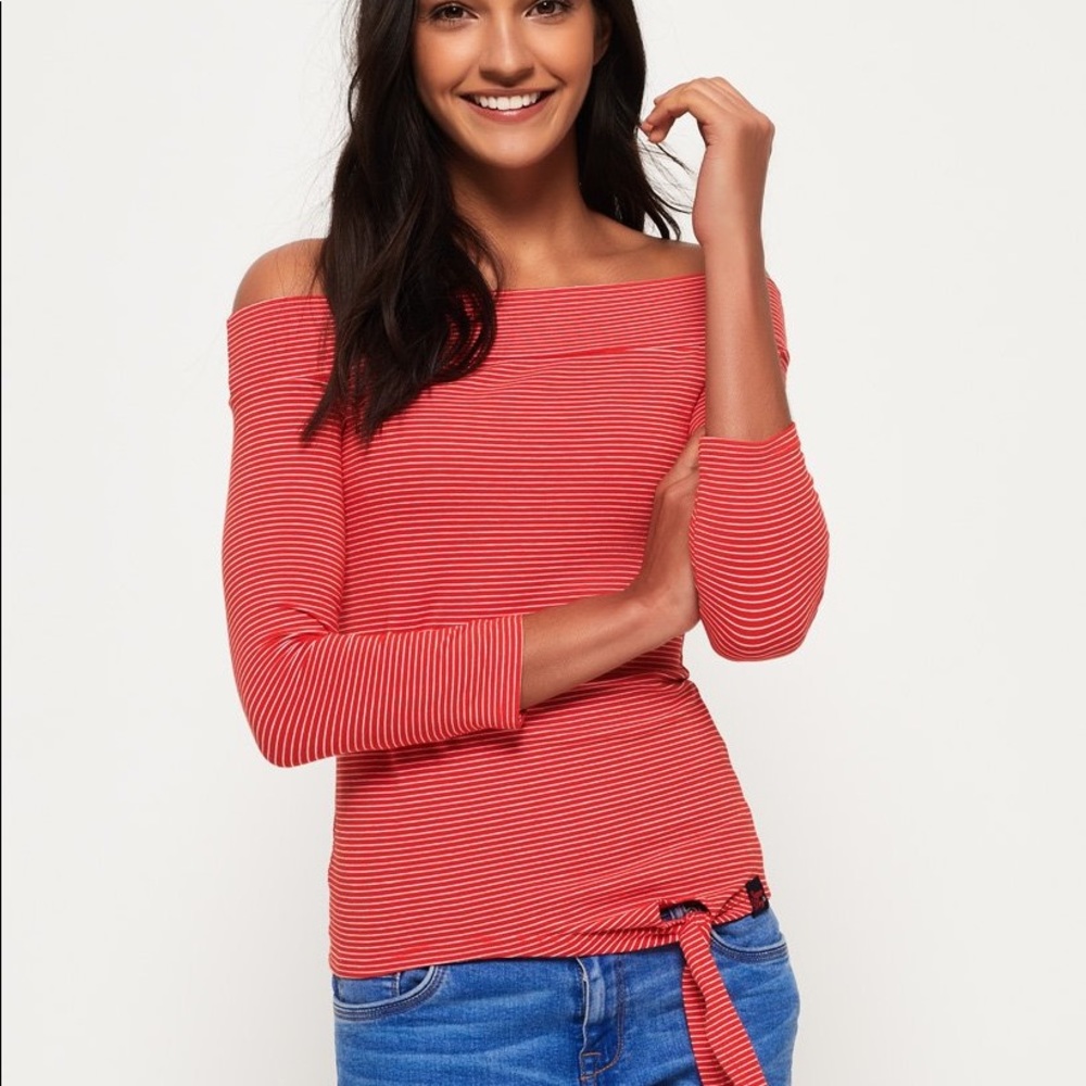 Superdry red off shoulder tops✨